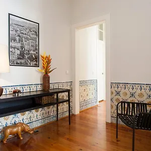 https://correeiros-duplex-deluxe-apartment.hotels-lisbon-portugal.com